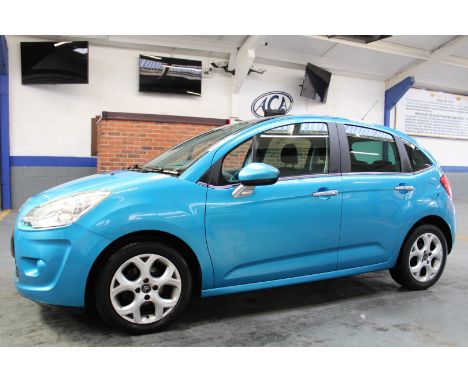 Make &amp; Model: Citroen C3 Connexion HDIDate of Reg: GF11 FFEColour: Bluecc: 1398MoT: 30-10-2022Fuel Type: DIESELMileage: 9