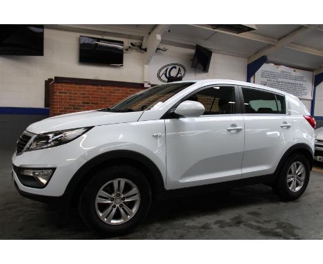 Make &amp; Model: Kia Sportage 1Date of Reg: DA61 OHGColour: Whitecc: 1591MoT: 30-11-2022Fuel Type: PETROLMileage: 41kTransmi