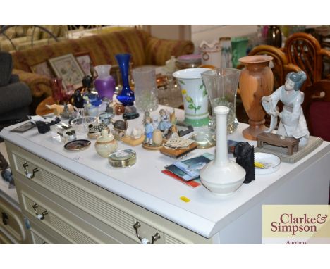 A collection of miscellaneous ornaments including a Lladro figurine AF; vases; animal figures etc