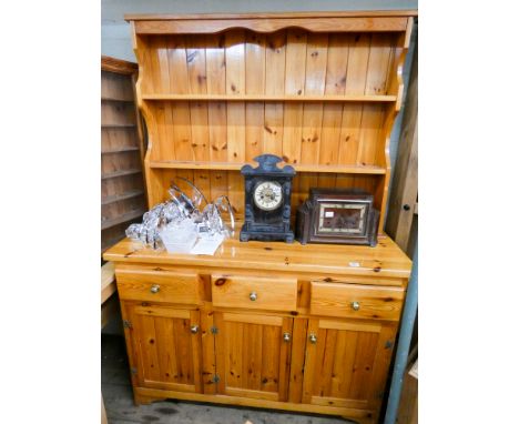 A modern pine kitchen dresser with shelf back, 4'0 wide 