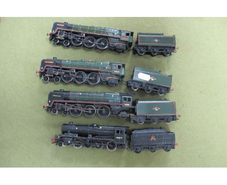 Three 'OO' Gauge/4mm Hornby (China) Britannia Class 4-6-2 Steam Locomotives, with six wheel tenders, BR green R/No.'s 70042, 