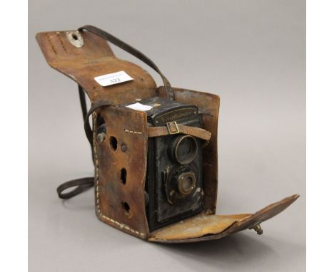 A vintage Voightlander camera. 11 cm high.