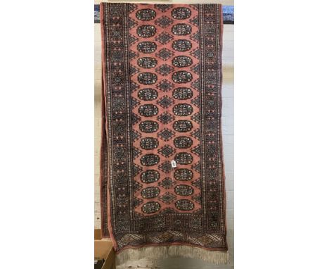 PINK &amp; BROWN RUNNER