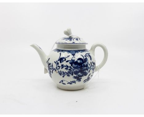 Worcester, first period, 'Mansfield' pattern teapot and cover, approx 13 cms high, chip to petal on finial and small nibble t
