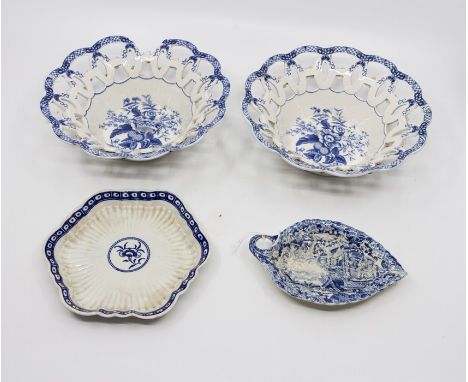 A Worcester teapot stand circa 1765, 15 cms diameter, good condition, micro nibble to rim, along with a moulded leaf dish wit