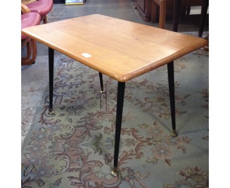 A RETRO TABLE H48CM W73CM D49CM