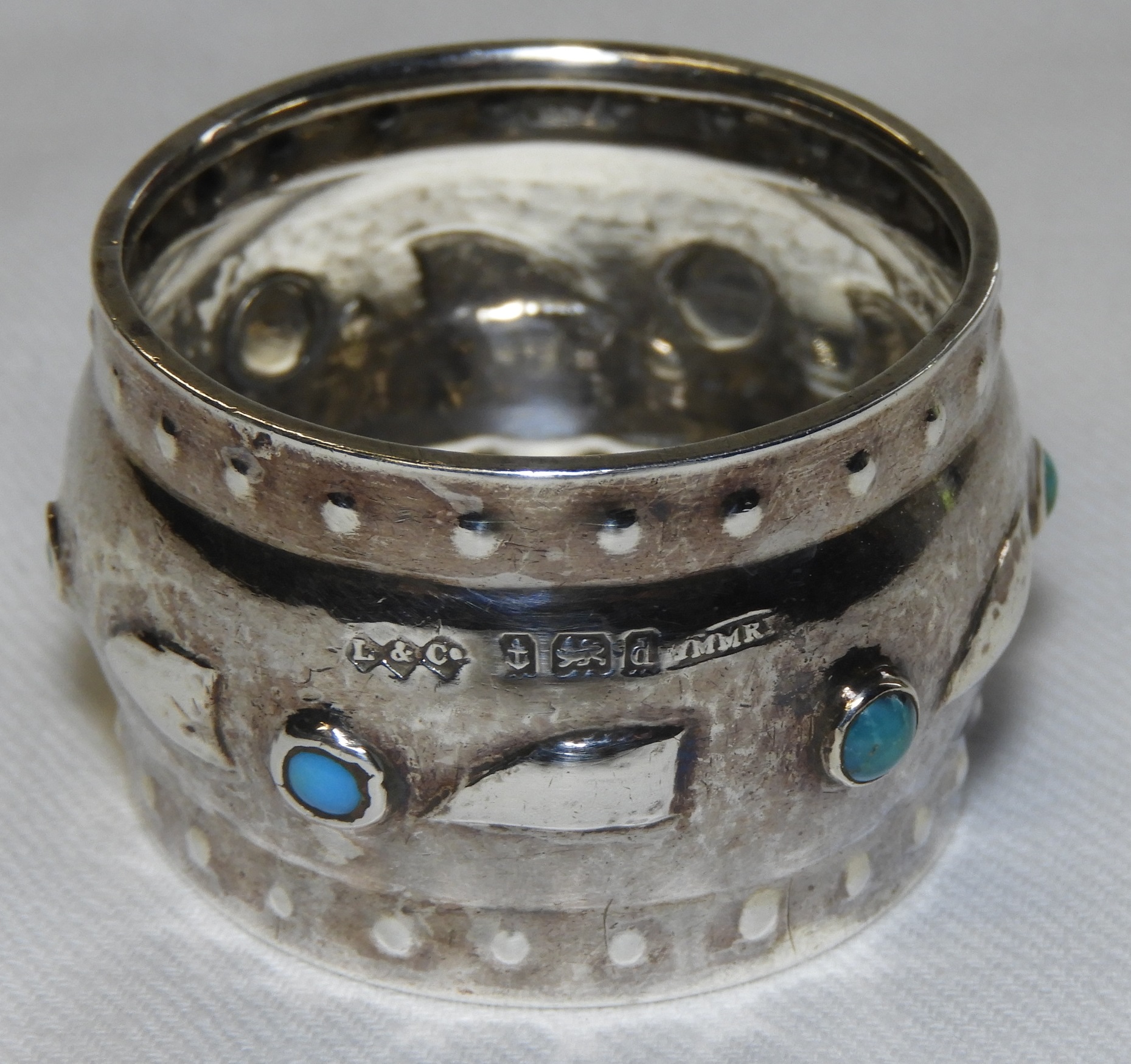 LIBERTY & CO 1903 SILVER & GEMSTONE NAPKIN RING 1 STONE DAMAGED 26.7G
