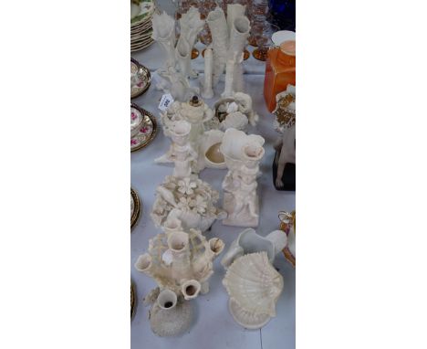 Various white porcelain ornaments, including a Royal Worcester shell, 4.5" 