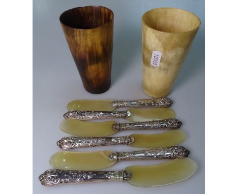 A set of 6 horn and silver-handled knives, together with 2 horn beakers 