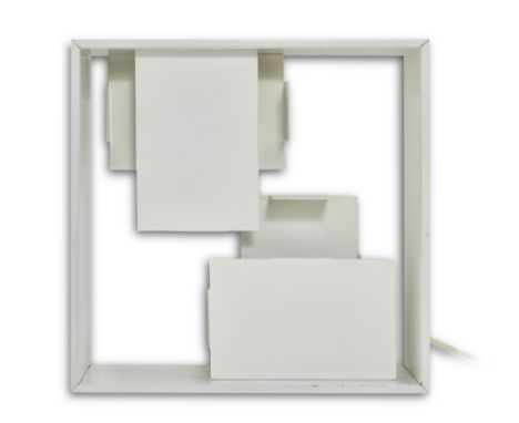 GIO PONTILampe-sculpture «Fato»création en 1967Edition Artemide, en métal laqué blanc H: 34,5cm.(13 3/8in.); L: 34,5cm. (13 3