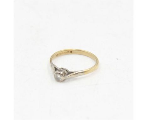 18ct gold single stone diamond ring, hallmarked Condition Report:Approx 2.3 grams, size O