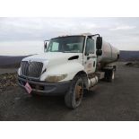 International Fuel Truck, 4400 / DT466