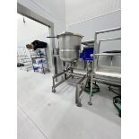 CLEVELAND TILTING KETTLE, MODEL HAMKGL60T, S/N WTO936-98F-01, NAT BOARD 52000, BOTTOM JACKET, AGITAT