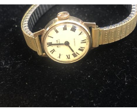 9ct Gold case Aviva vintage ladies wristwatch 