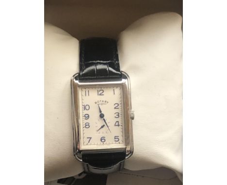Gents Rotary oblong faced wristwatch boxed 