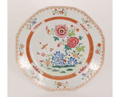 A 19th Century Chinese export cabinet plate decorated in enamel colours with a Chinoiserie spray of flowers, unmarked, diamet