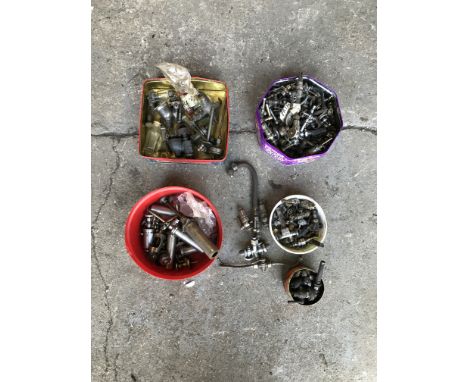 A quantity of mostly Vintage hand oil pumps, sight feeds, assorted tapsand associated parts, condition and completeness unkno