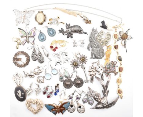 Collection of silver and costume jewellery. The jewellery to include silver and costume jewellery earrings, including gem-set