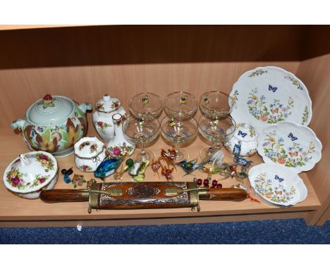 A GROUP OF CERAMICS AND GLASSWARE, to include a Clarice Cliff for Newport Pottery biscuit barrel relief moulded with leaves a