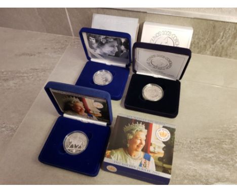 UK ROYAL MINT £5 SILVER PROOF COINS 2002 GOLDEN JUBILEE 2003 CORONATION AND 2006 BIRTHDAY COMPLETE WITH CASES