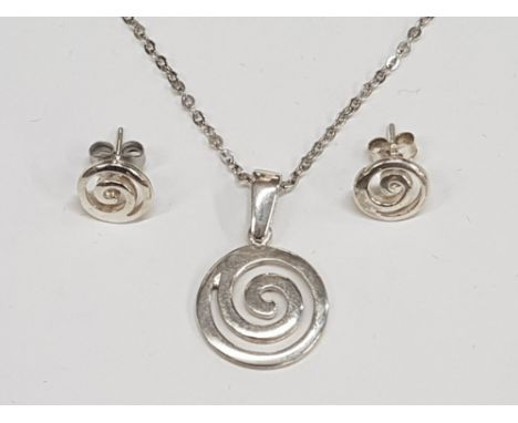 SILVER CELTIC DESIGN ON CHAIN WITH MATCHING EARRINGS 5.7G