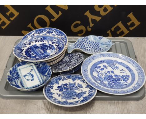 COLLECTION OF BLUE AND WHITE CHINA INCLUDING SPODE AND WEDGWOOD ETC