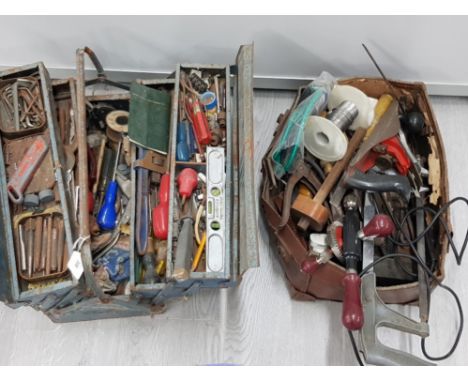 A BLUE PAINTED METAL TOOL BOX WITH CONTENTS TOGETHER WITH A VINTAGE LEATHER SUITCASE CONTAINING MORE TOOLS