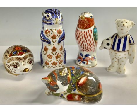 A Royal Crown Derby paperweight, Catnip Kitten, gold stopper, boxed; three others, Bee-eater, Bramble Hedgehog, Chipmunk, gol