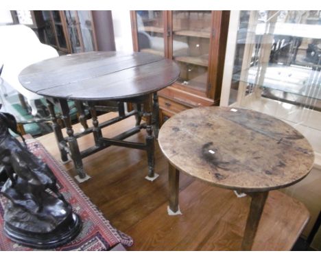  18th century oak Gate leg table &amp; circular table, W106cms L120cms H72cms