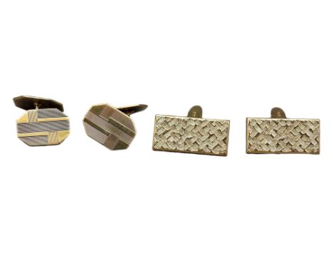 2 Paar Manschettenknöpfe 8 K und 14 K Gelbgold, Gewicht zus. ca. 16 g , um 1920-1950.