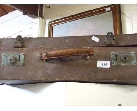 VINTAGE SUITCASE 