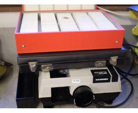 'RONDETTE 1500' SLIDE PROJECTOR WITH HUNDREDS OF SLIDES OF PEOPLE/PLACES 