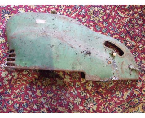 VINTAGE LAMBRETTA SIDE PANELSurface rust (barn find)