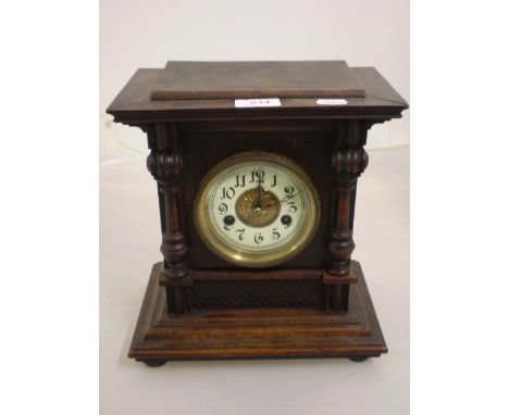 MANTLE CLOCK WITH KEY 