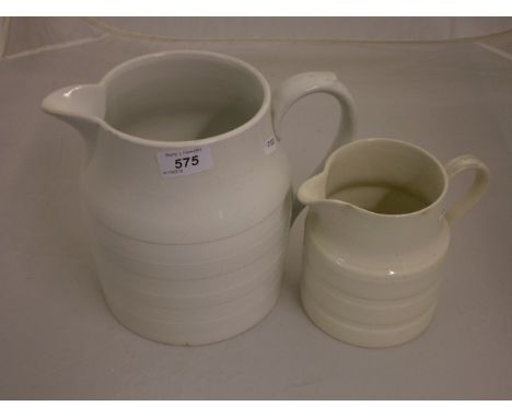 2 WHITE CERAMIC JUGS (22 &amp; 15 CM) 