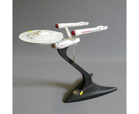 Star Trek - a Star Ship Enterprise Captain's Lamp, AC 12v, 17" tall, no wire, untested, fair (Est. plus 24% buyer's premium i
