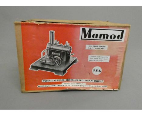 Mamod SE3 steam engine, boxed, in good used condition, box fair (Est. plus 24% buyer's premium inc. VAT)