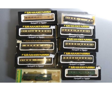 Ten mixed N gauge passenger coaches by Graham Farish and others, all items boxed, good to excellent (Est. plus 24% buyer's pr