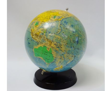 Rath Political Globe - A retro vintage 20th century 1980s terrestrial political desk top globe, published Veb Räthgloben-Verl