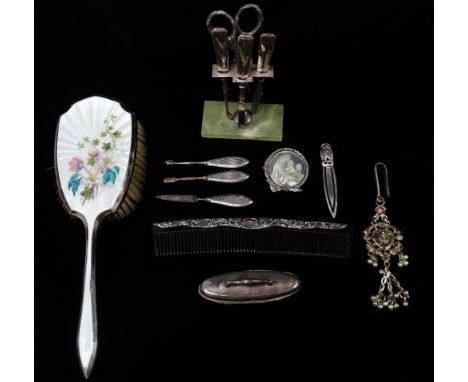 Assorted Silver - A quantity of silver items to include, a three piece silver mounted manicure set on a green onyx based stan
