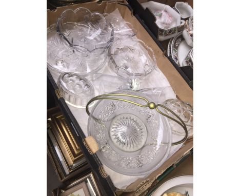 A box of mainly old glassware 