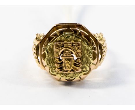 An 18ct gold ring -   Peruvian Original design ring, with rose gold and maybe green gold to the top, finger size N, with a to