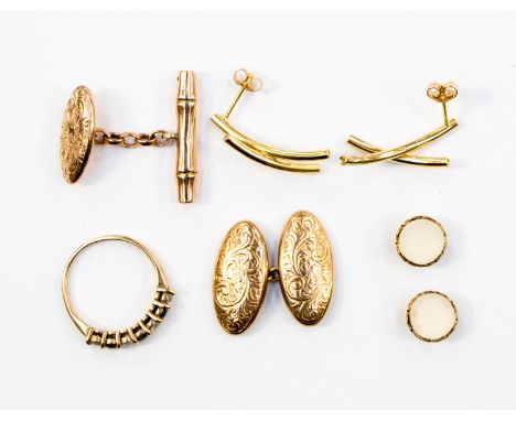 A collection of 9ct gold jewellery including gold and sapphire ring, earrings and cufflinks, gold fronted cufflinks 