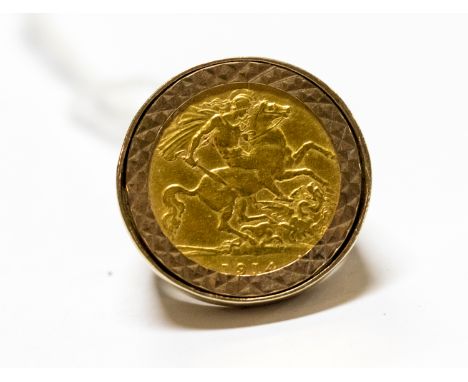 A 1914 half sovereign ring, 9ct shank, combined weight approx 11.7gms, ring size J