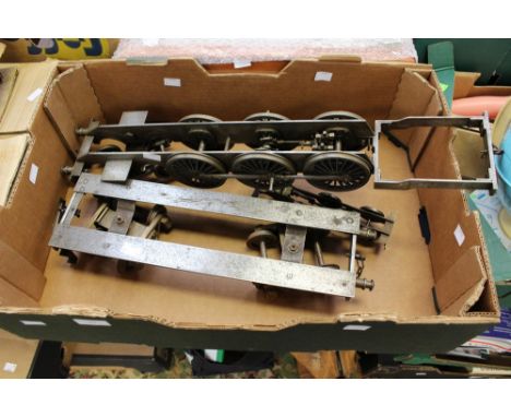 Guage, 2 1/2inch and carriage, live steam chassis for a 4:6:2 locomotive engine, together with an eight wheel riding trolley/