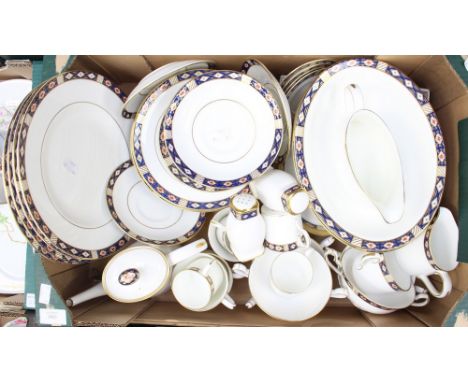 Royal Crown Derby 'Kedleston' pattern, dinner and tea service (46 pieces)