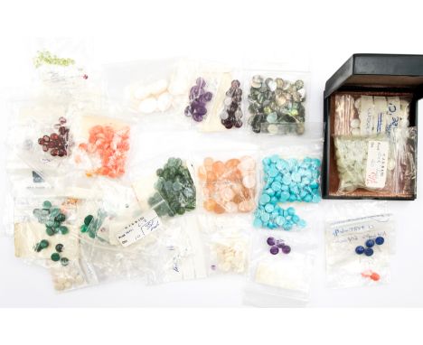 Quantity of gemstones including jade, opal red fire, green fire, turquoise, coral, mother of pearl, abalone, amethyst etc (1 