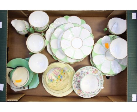Aynsley reg no. 765788 part tea service, the cups having Butterfly handles, etc (one box) 
