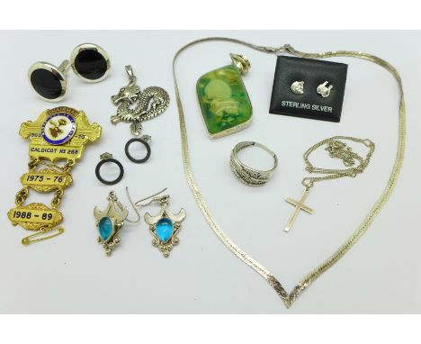 Silver and white metal jewellery, cufflinks and a medallion