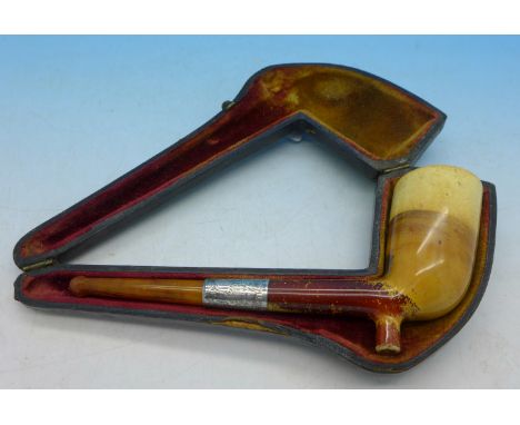 A Meerschaum pipe, cased